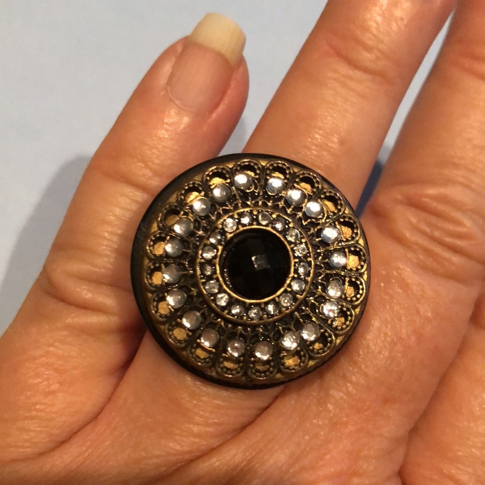 Costume Ring Set - Picture 3 of 7